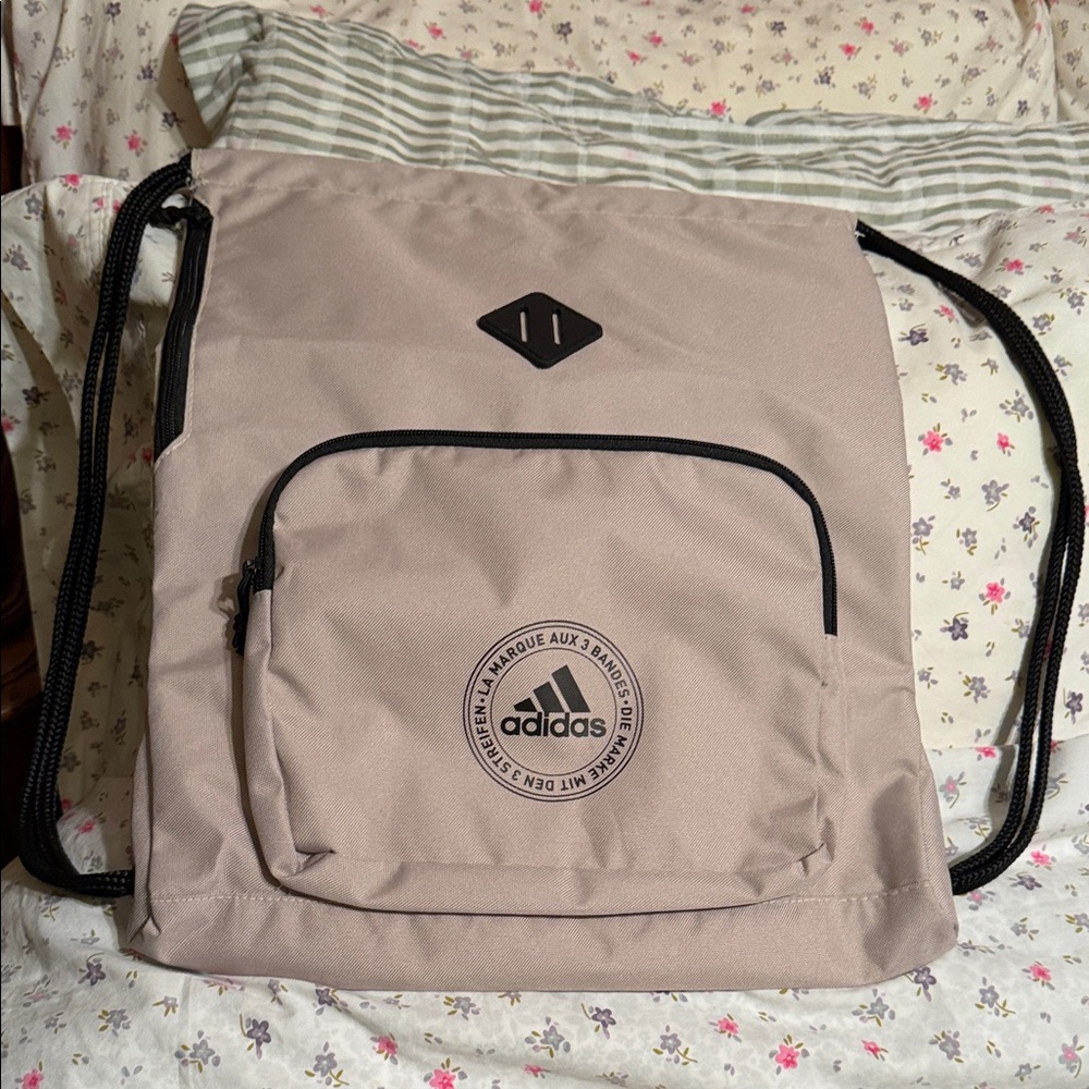 adidas Men’s Light Beige Drawstring Backpack with Black Trim